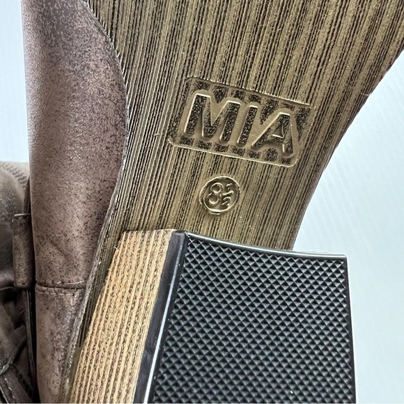 Mia Booties women's 8.5 western short Gambit western foldover ankle boots brown - Picture 11 of 12